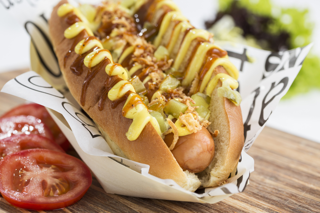 hotdog in restaurant Madurodam