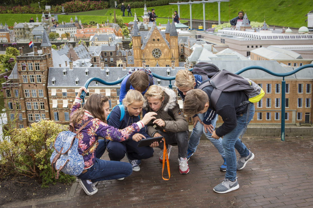 leerlingen in Madurodam