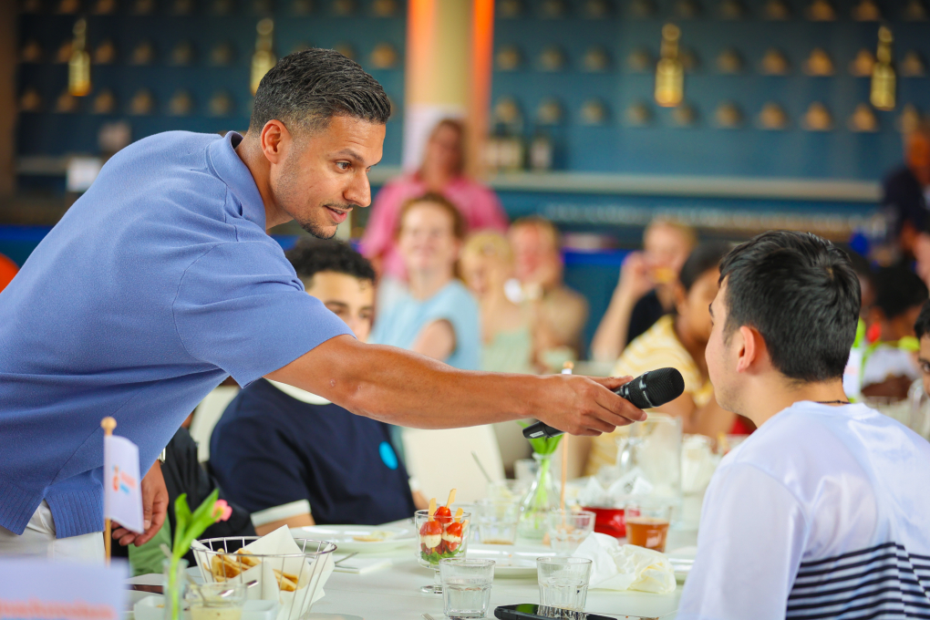 Presentatie van Yassine Abarkane tijdens de lunch van MaduroFusion 2026