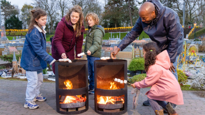 Marshmellows roosteren in Madurodam